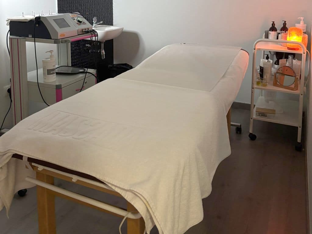 Cabina de tratamientos de estética en Verín